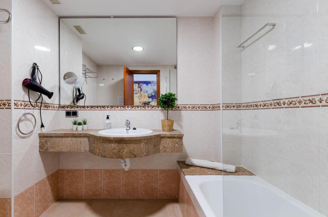 Yourhouse Blau Blue Sea View 2 3 *